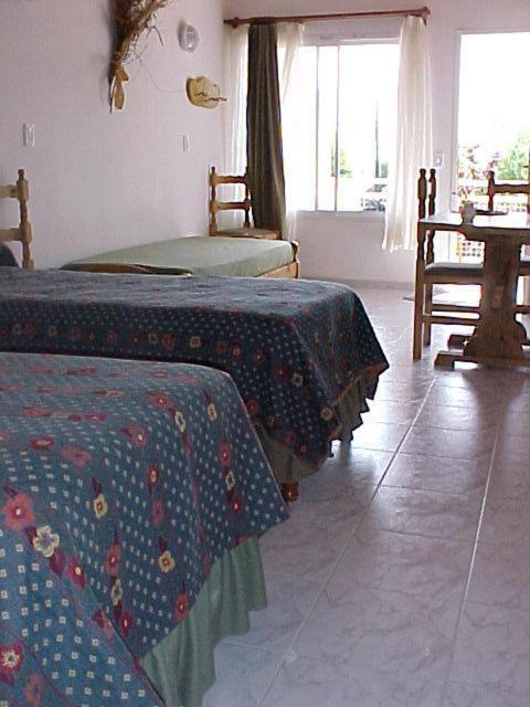 Hotel Las Bardas Puerto Madryn Zimmer foto